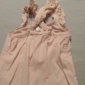 H&M Bottoms - Adorable VGUC romper bundle H&M Bottoms - Adorable VGUC romper bundle